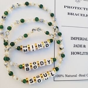 NWT JADE BRACELET DAINTY HEALING CRYSTALS GIFT FOR HER